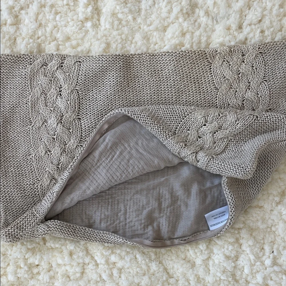 Restoration Hardware Cable Knit Pillow Cover in Soft Gray